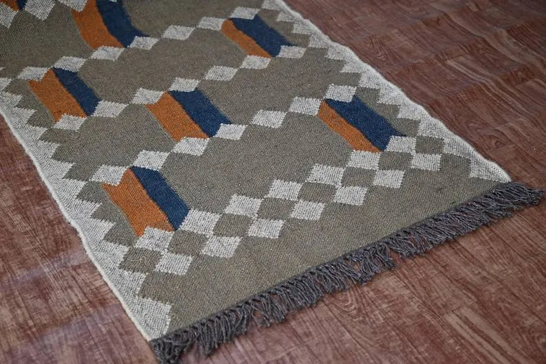 Taupe Geometric Wool & Jute Kilim Runner Rug – Orange & Navy